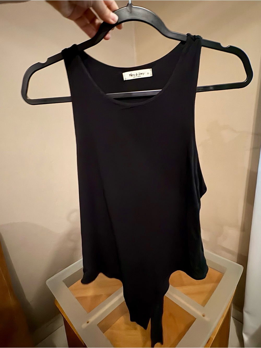 Lucy & Ivy Black Tie-Front Tank Top - Casual Minimalist & Summer Vibe